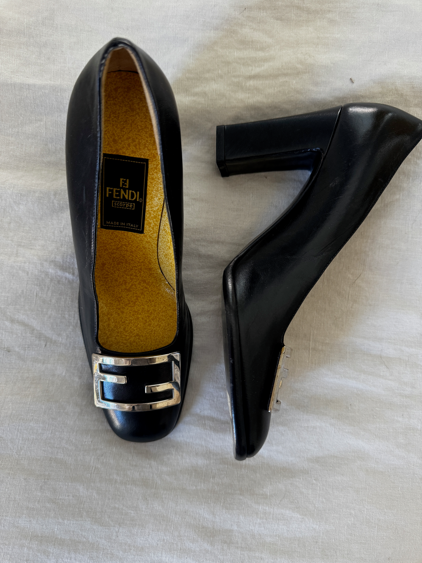 Fendi Logo Buckle Pump
