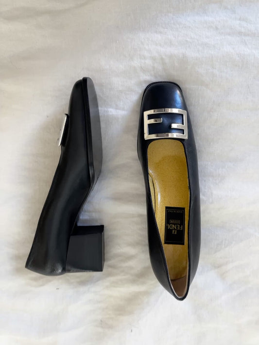 Fendi Low Heel Pump With Buckle